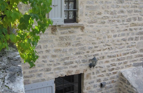 Saint-Chely-du-Tarn Cottage | Gîte " Les Osiers" 2, 3 persons" GT 32" Saint Chély du Tarn, near river