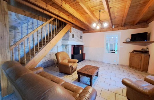 Saint-Pierre-de-Buzet Other | Gîte "Les Glycines