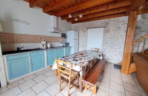 Saint-Pierre-de-Buzet Other | Gîte "Les Glycines