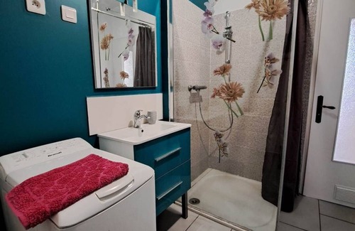 Saint-Pierre-de-Buzet Other | Gîte "Les Glycines