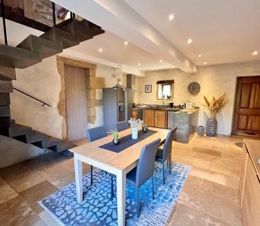 Aigaliers House | Gîte les hirondelles