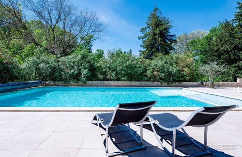 Valreas Cottage | Gîte Les Lavandes, Mas des Platanes, with heated pool