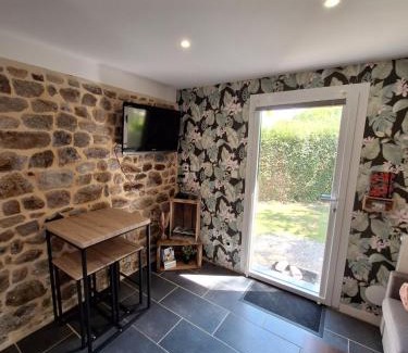 Roz-sur-Couesnon House | Gîte Les P'tites Salines