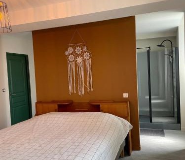 Saint-Astier Apartment | Gîte les Pissenlits centre historique Saint-Astier