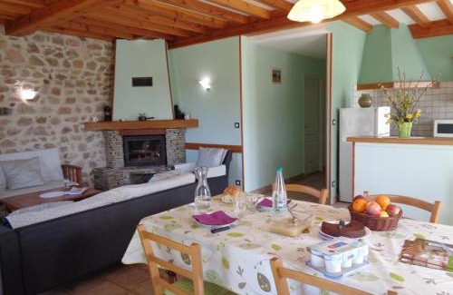La Tuiliere House | Gîte lumineux avec vue, animaux acceptés, Wi-Fi, jardin clos - FR-1-496-93
