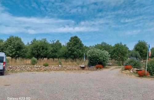 Laragne-Monteglin Apartment | Gîte Mélano - La Grange du Logis