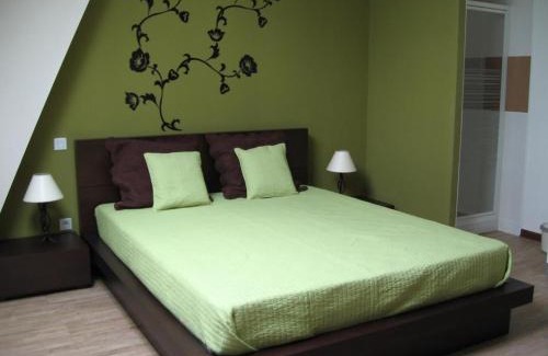 Averdon House | Gîte Moderne avec Piscine Chauffée entre Blois et Vendôme, Idéal Familles, Animaux Acceptés - FR-1-491-377