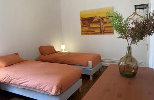 Moulins Apartment | Gîte moderne et fonctionnel à Moulins, idéal pour 4 personnes - FR-1-489-570