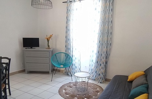 Les Assions Apartment | Gîte N°5-Apartment-Comfort-Private Bathroom-Terrace