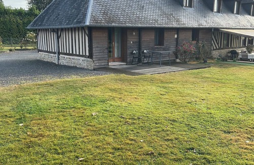 Gonneville-sur-Honfleur Condo | Gîte near Honfleur