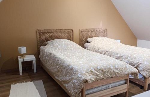 Beaune-d'Allier House | Gîte paisible avec terrasse et jardin près de Montluçon - FR-1-489-554