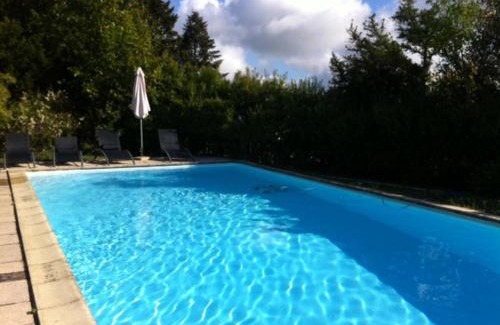 Saint-Haon-le-Vieux House | Gîte paisible avec cheminée et wifi à Saint-Haon-le-Vieux - FR-1-496-31