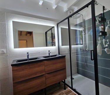 Floirac Villa | Gîte pour 15 au calme à Floirac