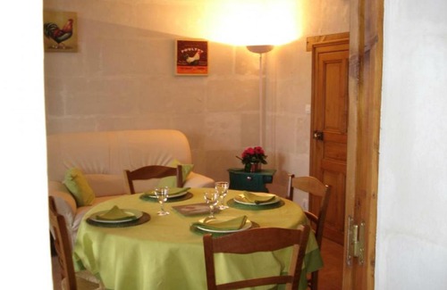 Prunay-Cassereau House | Gîte Prunay-Cassereau, 3 pièces, 4 personnes - FR-1-491-178