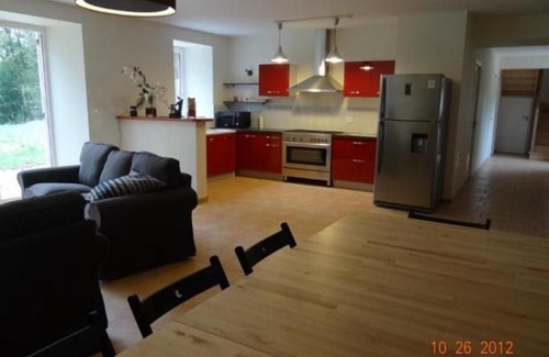 La Bazoge House | Gîte rénové en pleine campagne près du Mans : 5 chambres, terrasse, barbecue, accès Paris facile - FR-1-410-213