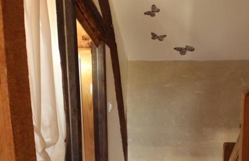 Barberier House | Gîte rénové familial à Barberier avec animaux autorisés - FR-1-489-138