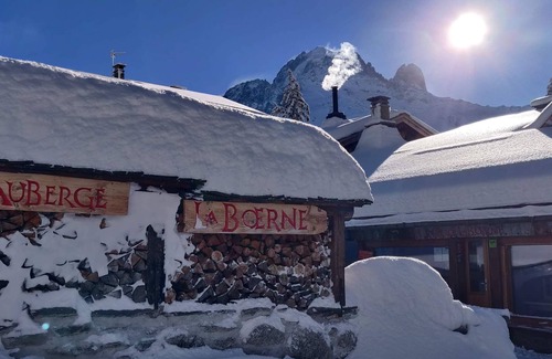 Montroc Ski Chalet | Gîte/Refuge de montagne 31 lits Magnifique vue chaîne du Mont Blanc