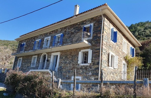 Manso Apartment | Gîte Rez-de-chaussée - 2 adultes - 1 enfant