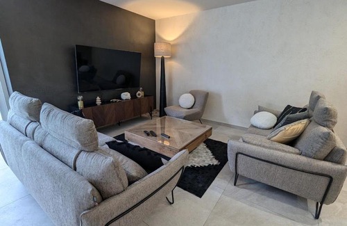 Sanchey House | Gîte spacieux à Sanchey près du lac, sauna, jeux, proche nature - FR-1-589-801