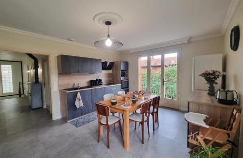 Roanne House | Gîte spacieux au cœur de Roanne avec terrasse - FR-1-496-337