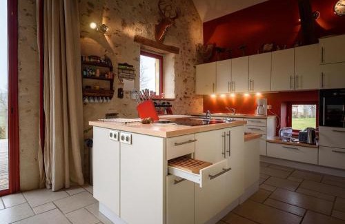 Cerilly House | Gîte spacieux et charmant avec terrasse dans un cadre paisible - FR-1-489-499