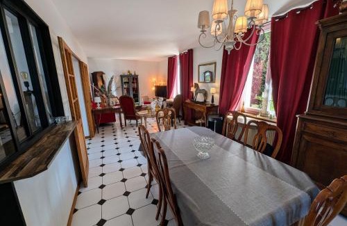 Chargey-les-Gray House | Gîte spacieux et lumineux à Chargey-lès-Gray - FR-1-583-486