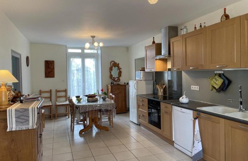 Taxat-Senat House | Gîte Taxat-Senat, 5 pièces, 8 personnes - FR-1-489-104