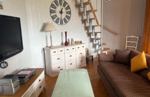 Flee House | Gîte troglodytique typique et cosy pour escapade paisible - FR-1-410-484