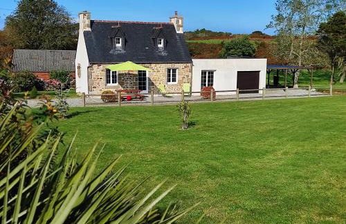 Landunvez House | Gîte Tromenec