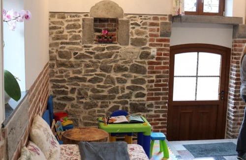 Leval House | Gîte typique Avesnois, familial avec terrasse, proche forêt et activités locales - FR-1-510-177