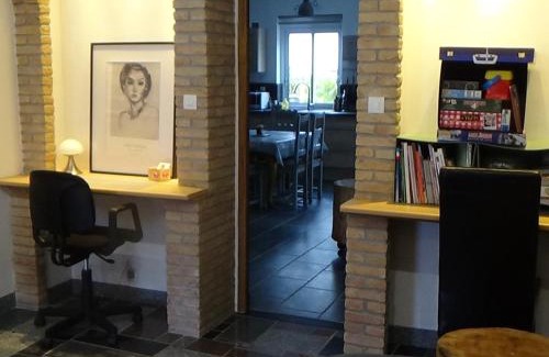 Leval House | Gîte typique Avesnois, familial avec terrasse, proche forêt et activités locales - FR-1-510-177