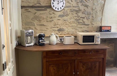 Chavagnes-en-Paillers Cottage | Gîte-Wet room