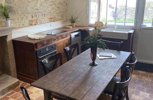 Chavagnes-en-Paillers Cottage | Gîte-Wet room