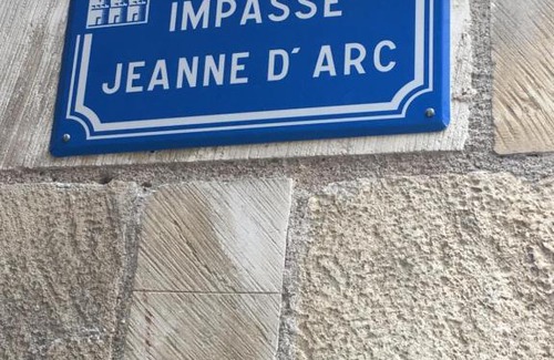 Chinon Apartment | GîteChinon à la Maison Rouge