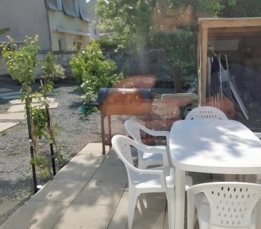 Saumur House | Gîtes citadin avec jardin arboré