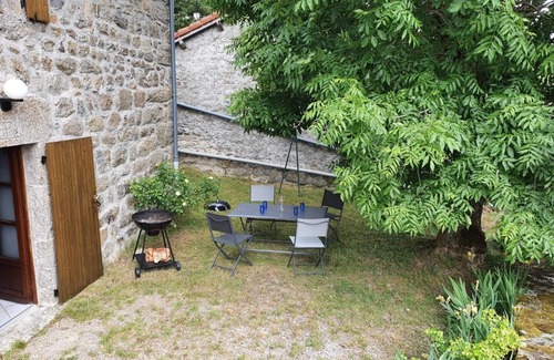 Saint-Symphorien House | Gîtes de France 4/6 people at la Vialatte