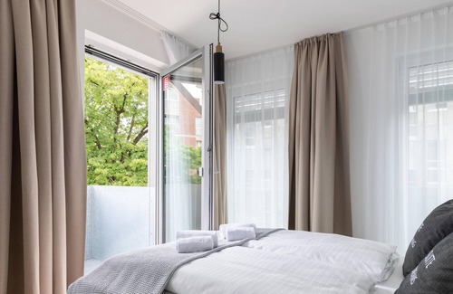 Guetersloh Apartment | Gütersloh Eickhoffstr | Suite XL + Balcony