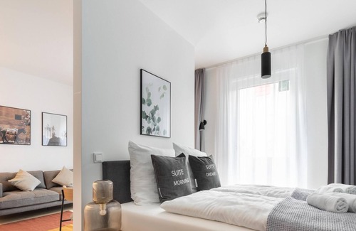 Guetersloh Apartment | Gütersloh Eickhoffstr | Suite L + Balcony