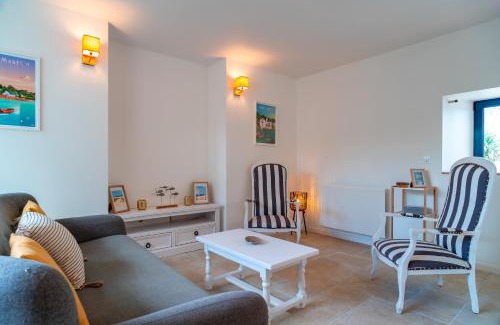 Pont-Aven House | G La Palette Bretonne