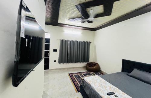 Gurugram House | G Town Pool & Cafe