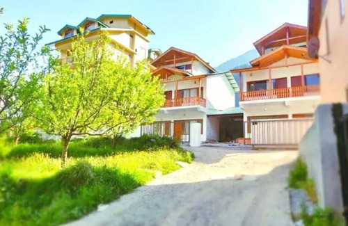 Manali House | G Villas- Luxurious Cottage with beautiful mountain view 7