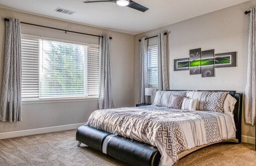 Fairfield House | G2G - Luxurious Oasis w/ FULL GYM outside the city