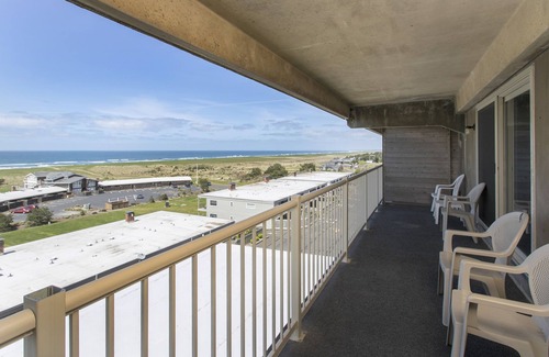 Gearhart Condo | G710 4th Floor 2 bedroom, No Cleaning Fees