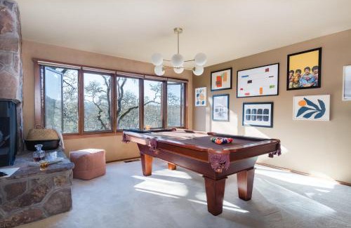 Santa Rosa House | Gable by AvantStay Beautiful 3.5 Acre Oasis w Gorgeous Views Pool Hot Tub