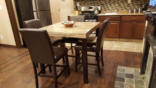 Bedford-Stuyvesant Apartment | Gabriel's Luxury Suite