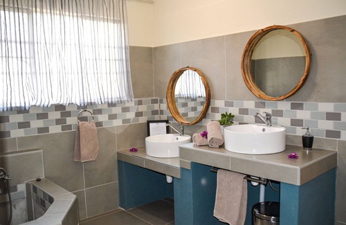 Otavi Cabin | Gabus Game Ranch