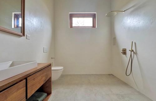 Darga Town Bed & Breakfast | Gaia plantbased Bnb , riverside