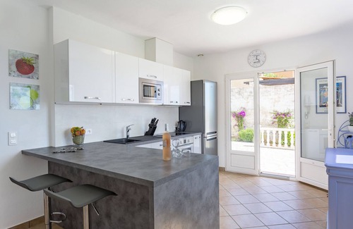 Theoule-sur-Mer Villa | Gaiasvillas Villa Cigalette, private pool, 20 mt from beach, fiber WiFi