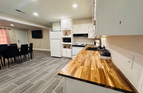 Bossier City House | Galaxy Voyage-4Bedroom/1Bath