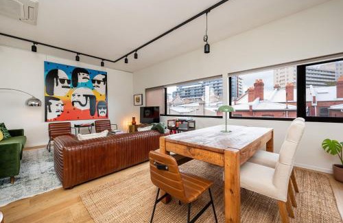 South Yarra Apartment | Gallery on Barry